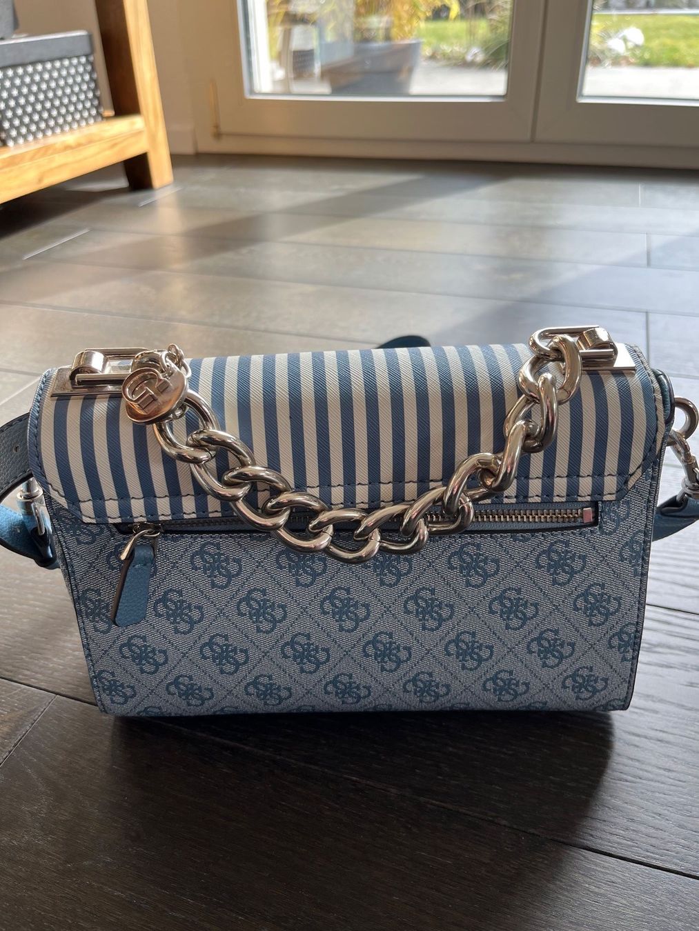 Guess Borse da donna: Sac à main Guess – Usato da Posieux venduto da evs_57x2 3