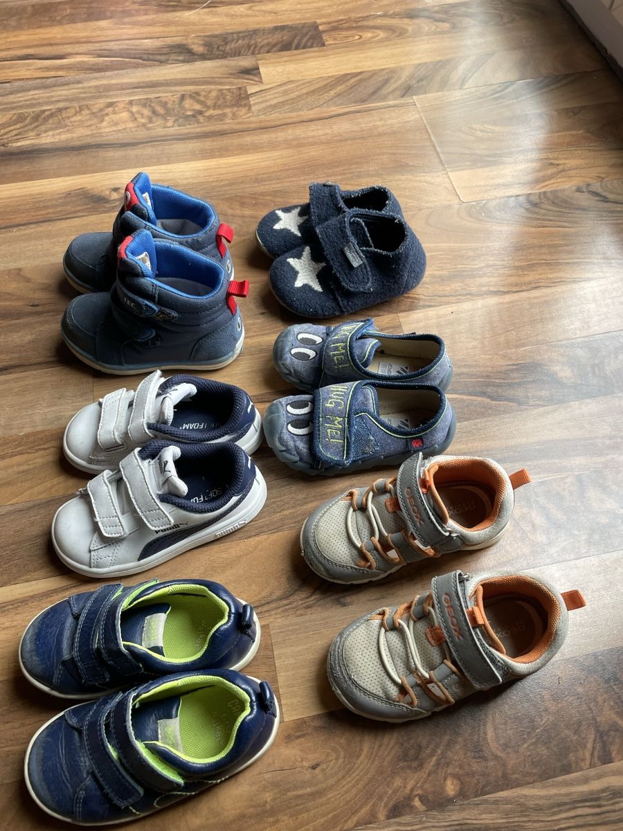 Scarpe per ragazzi: Kinderschuhe Paket Gr.22-23 – Usato da Flawil venduto da Emily22 2