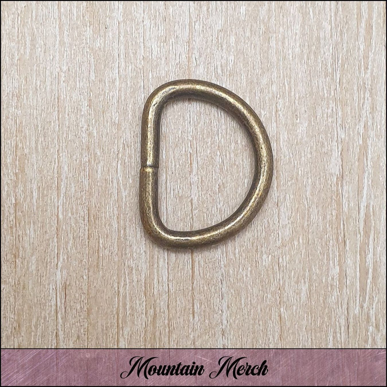 Anelli: D-Ring 20 mm Halbring altmessing – Nuovo e nell'imballaggio originale da Wiesenberg venduto da mountain-merch