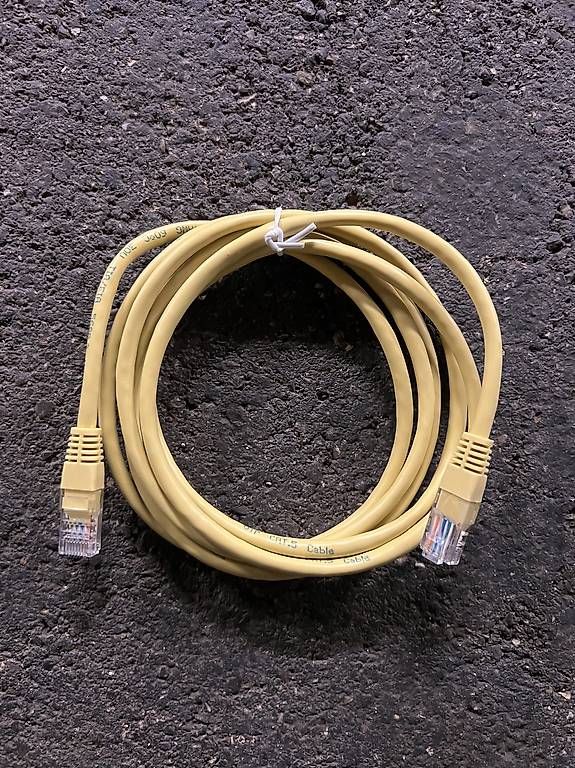 Cavi: Câble rj45 1m – Usato da Préverenges venduto da Dani_La_Brocante
