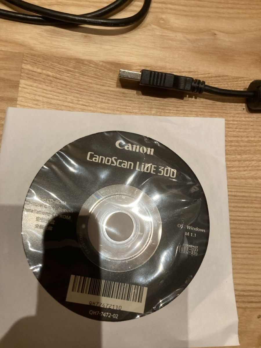Canon Scanneurs: Canon Scanner LiDE 300 – D'occasion à Theilingen par Uli-2000 1