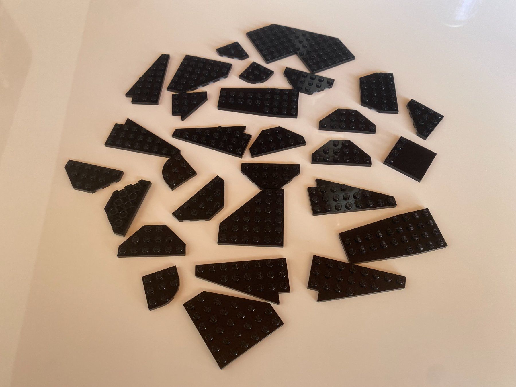 Lego Giocattoli: LEGO - VERSCHIEDENE - SCHWARZE - PLÄTTLI – Usato da Gelterkinden venduto da ajdt4