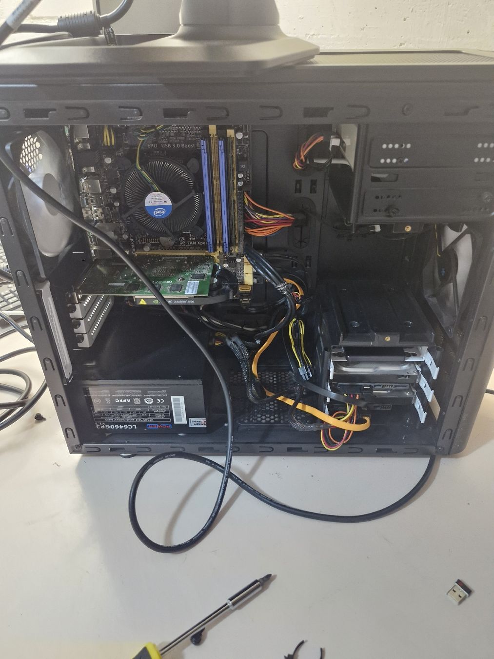 Asus PCs: Komplett PC Set i5 16GB SSD RAID NVIDIA Wifi Office – Gebraucht aus Adliswil von SaveElektro 1