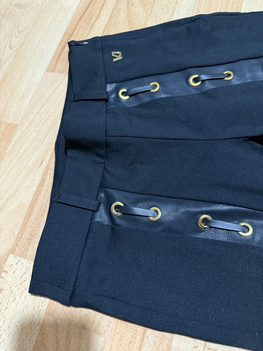 Pantaloni: Versace hose – Usato da visp venduto da Kmemo1 3