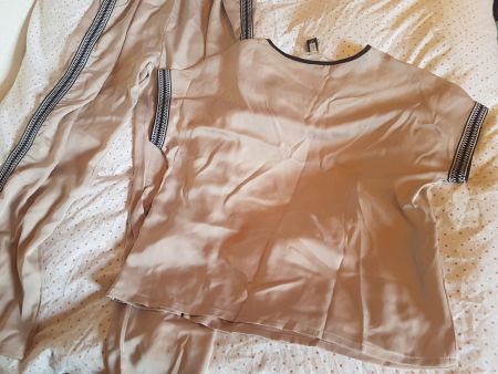 Tenue légère, fluide (2) taille L marque Chess 65% coton