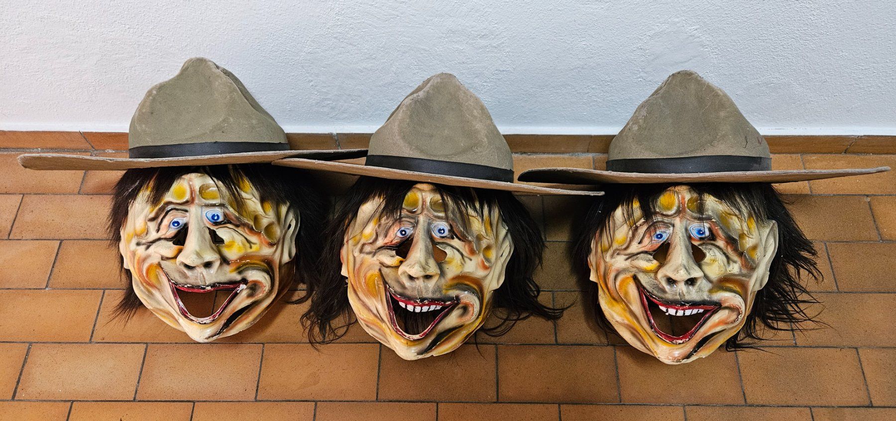 Maschere: 3 Fasnachtsmasken – Usato da Lauerz venduto da jaybra