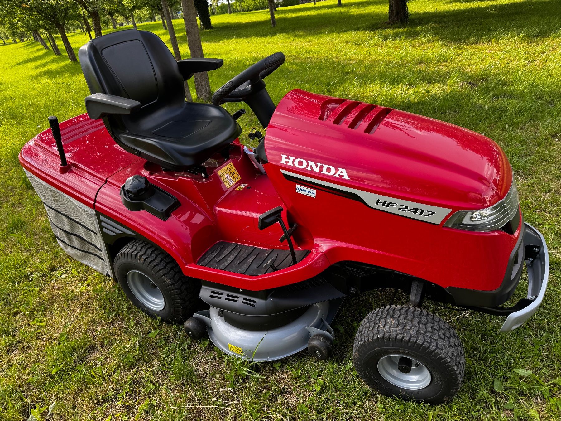 Honda Tagliaerba: Rasentraktor Honda 2417 – Usato da Niederuzwil venduto da Michael1990_ 2