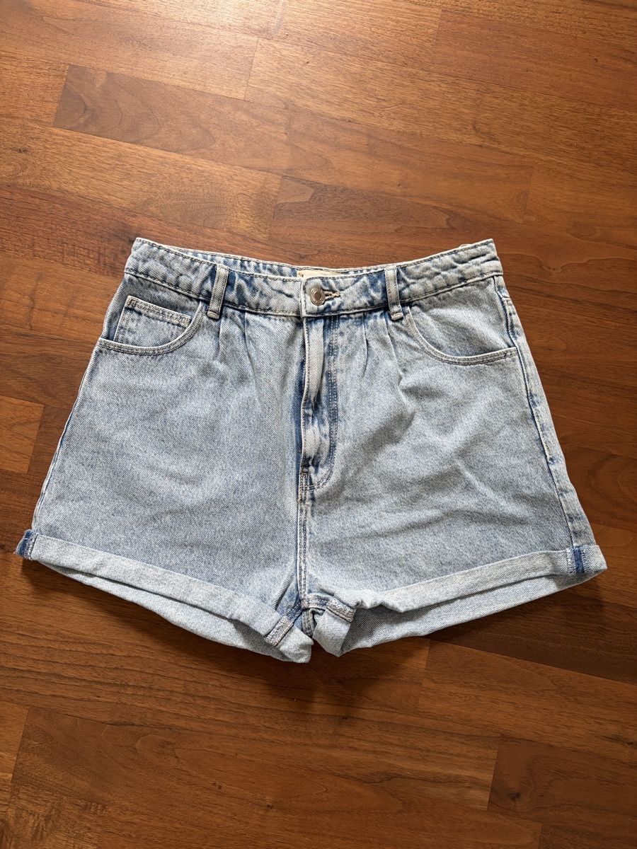 Tally Weijl Jeans: Tally Weijl Shorts – Usato da Liebefeld venduto da ant_5t89