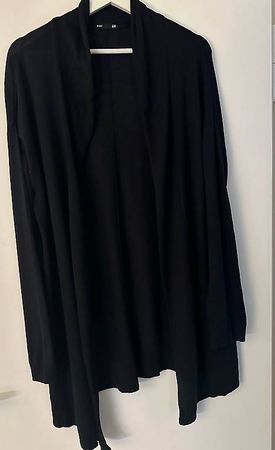 Lange, leichte STRICKJACKE. Gr.42
