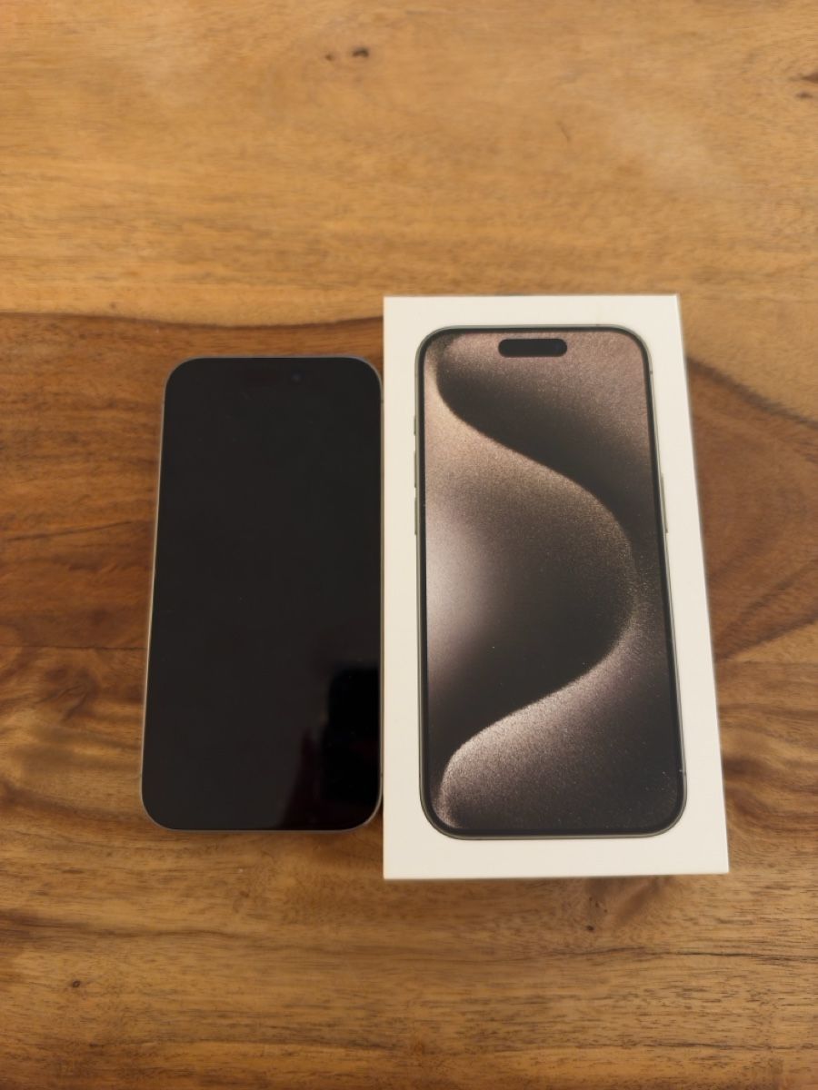 Apple Portables: Iphone 15 Pro – D'occasion à Wädenswil par cla_5zr6 2