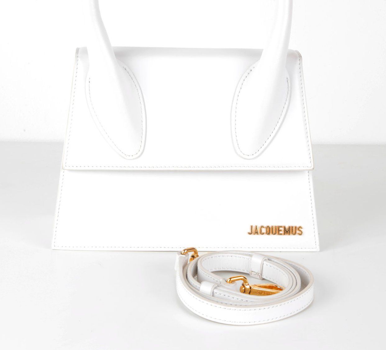 Jacquemus Borse da donna: Le long Chiquito blanc Jacquemus – Usato da Delémont venduto da Le38.shop 2