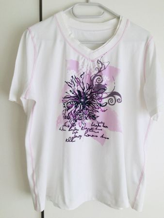 Neuwertiges Kurzarm-T-Shirt, Baumwolle