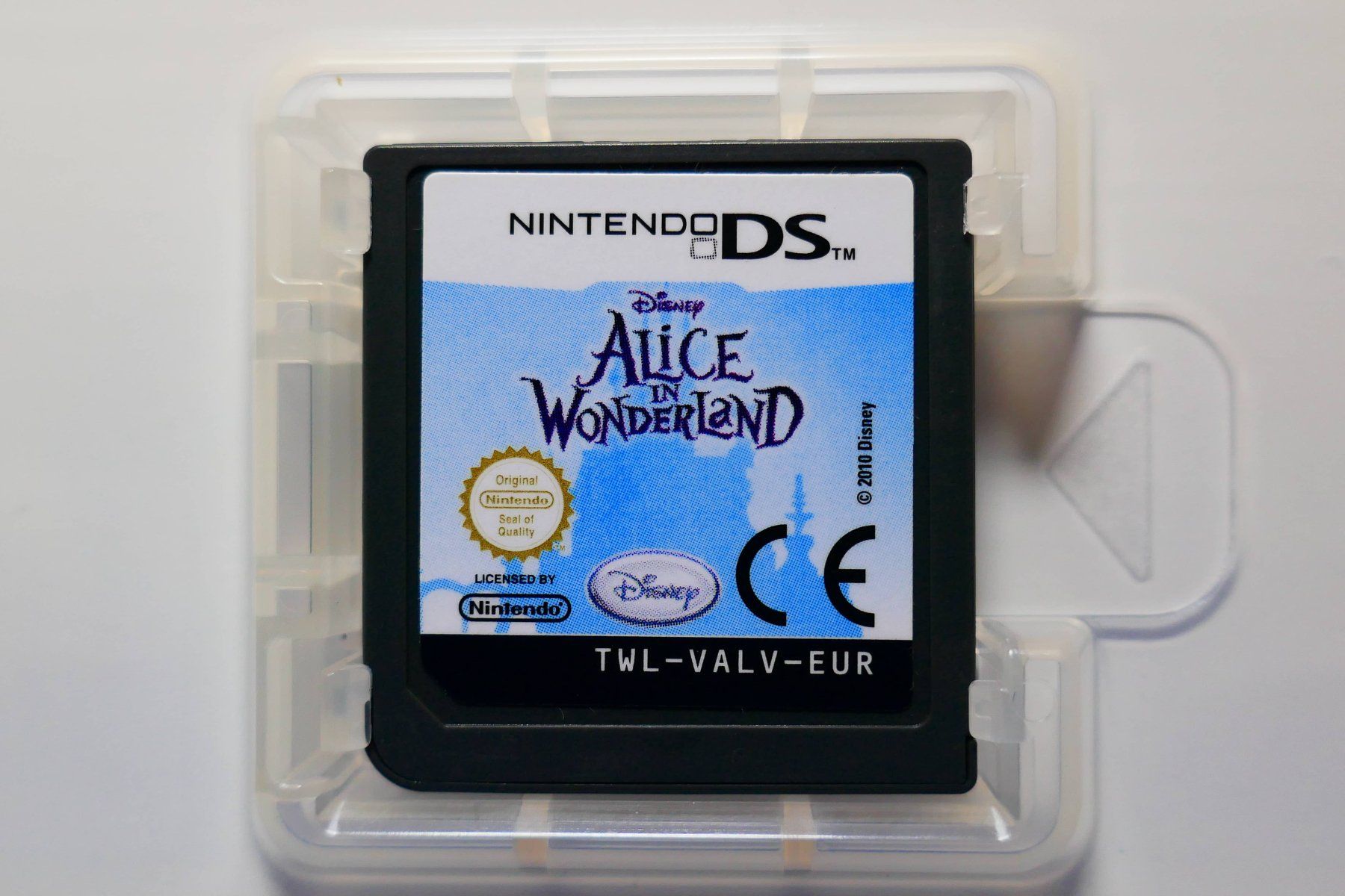 Nintendo Giochi: Disney Alice im Wunderland - Nintendo DS – Usato da Vuarrens venduto da Espace-Retro 2