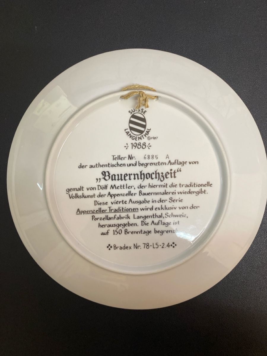 Piatti: Langenthal Sammlerteller "Bauernhochzeit" 1988 – Nuovo (secondo la descrizione) da Rubigen venduto da Mukuru 1