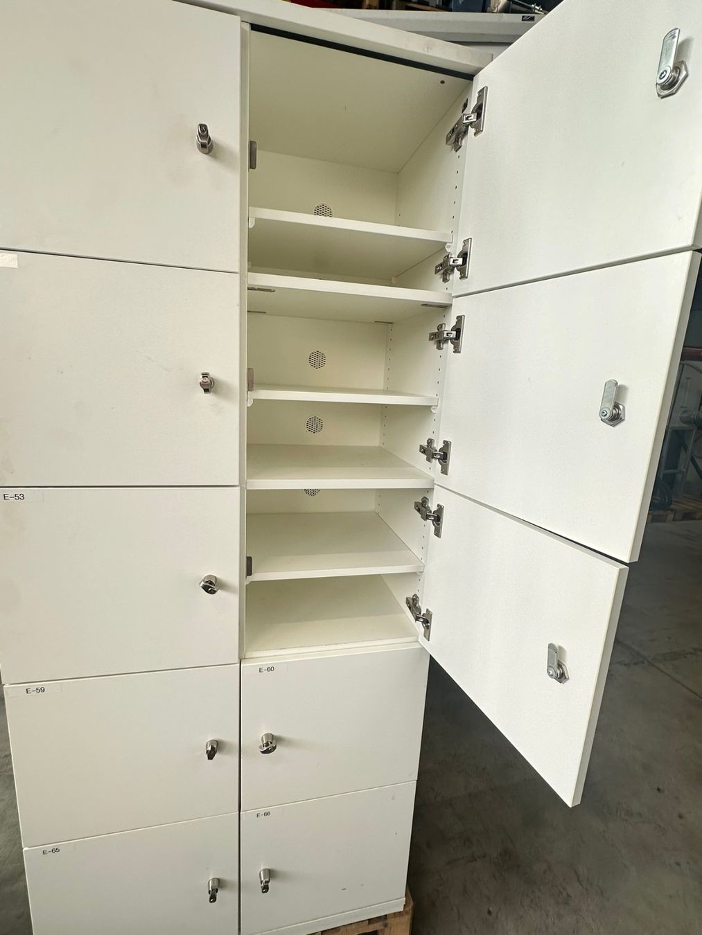 Armadi: Casiers de rangement – Usato da La Chaux-de-Fonds venduto da Greub_Machines 1
