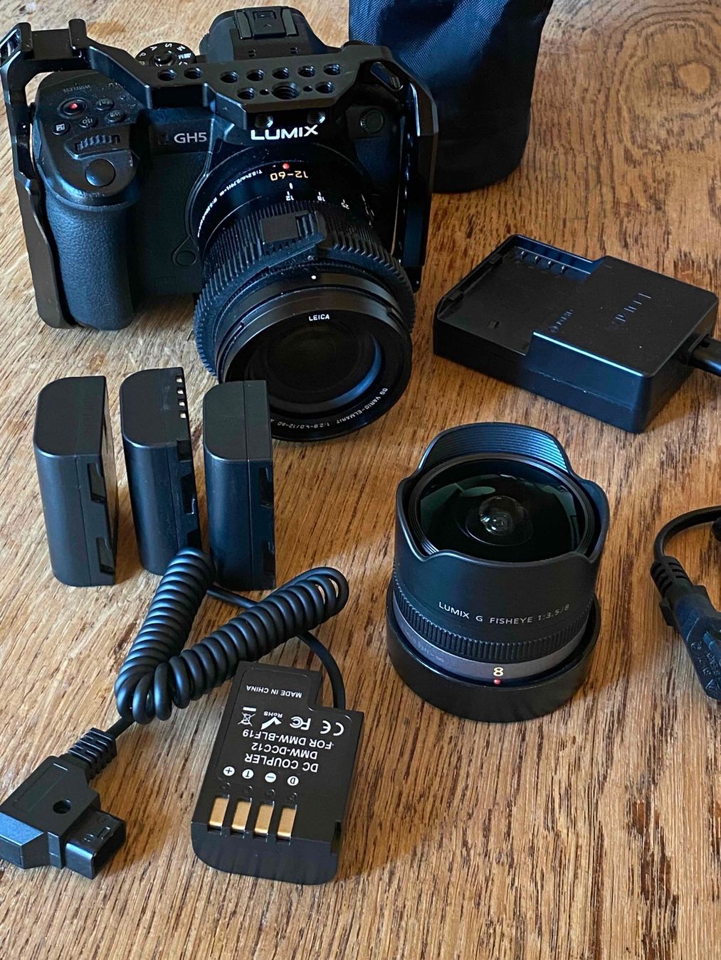 Panasonic Kamera: Panasonic Lumix GH5 Kit 12-60 – Gebraucht aus Veyrier von aaaandg 1