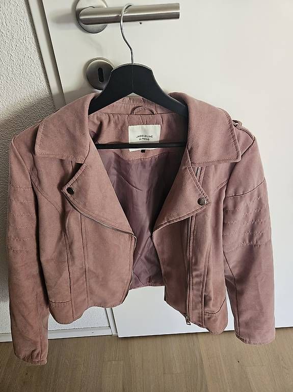 Vestes: Jacke Wildlederoptik (100% Polyester) – D'occasion à Schaffhausen par tanja.herzog93 2