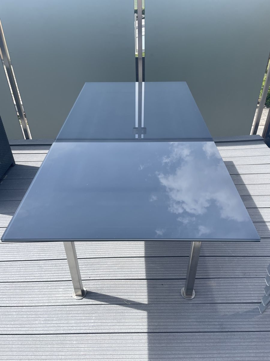 Tables: Table de jardin  – D'occasion à Dompierre FR par matmath