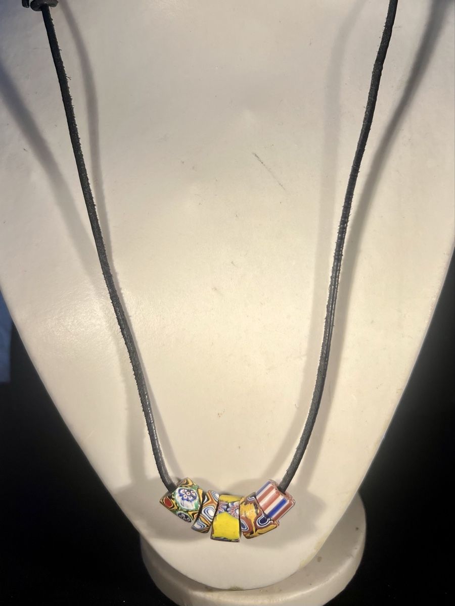 Murano Catenine:  Collier de "Trade Beads" en Perles de Commerce  de Murano – Usato da Genève venduto da DELIRBEADS 3