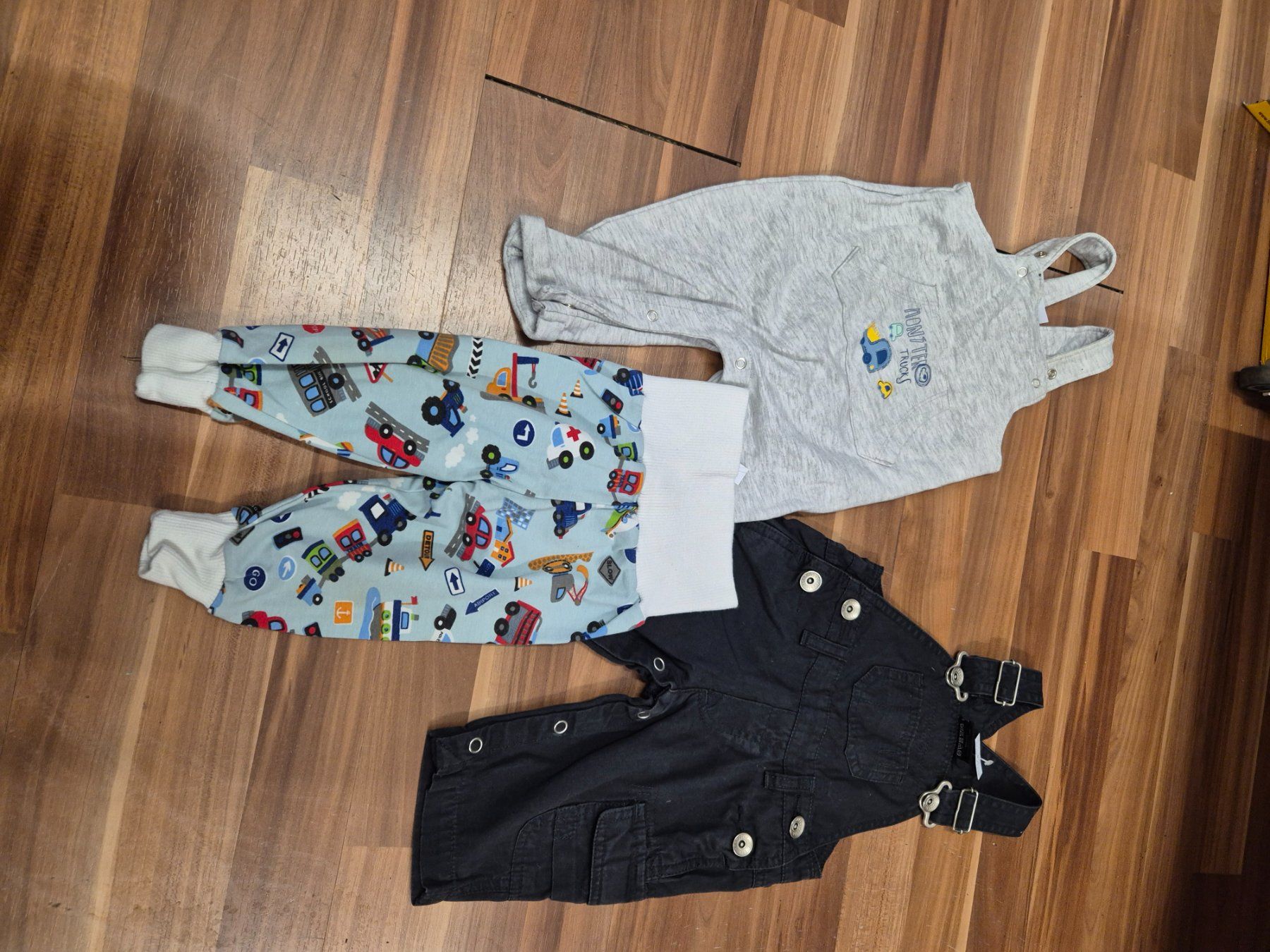 Pantaloni: 6 Hosen gr 62 B5 – Usato da Schwarzenburg venduto da Flamingo07 1