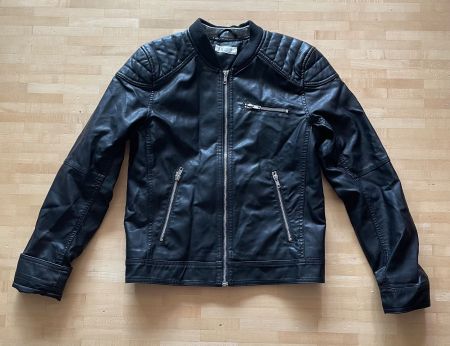 Schwarze Kunstlederjacke H&M, Grösse 158, Top Zustand!