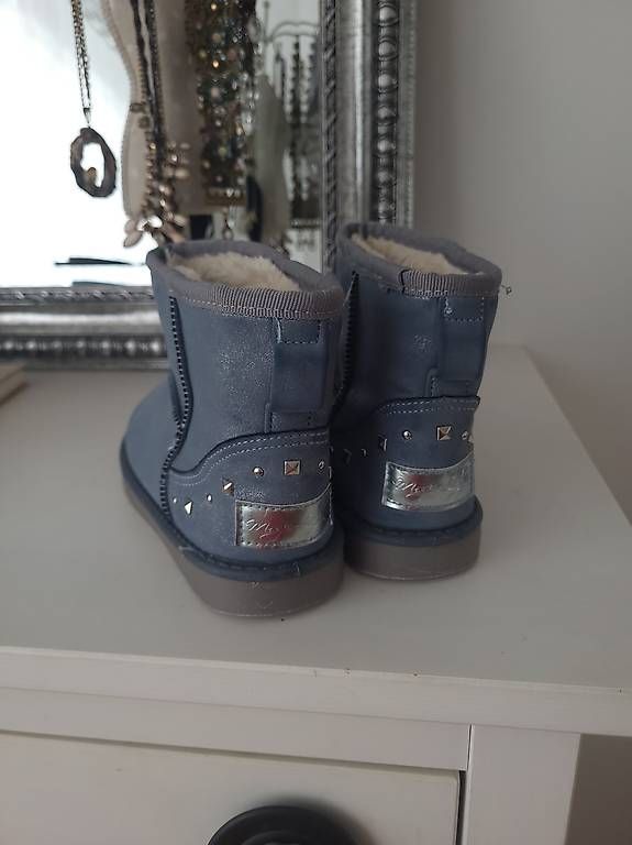 Scarpe per ragazze: Winterboots Gr.34/35 – Usato da Oberaach venduto da Svea11 1