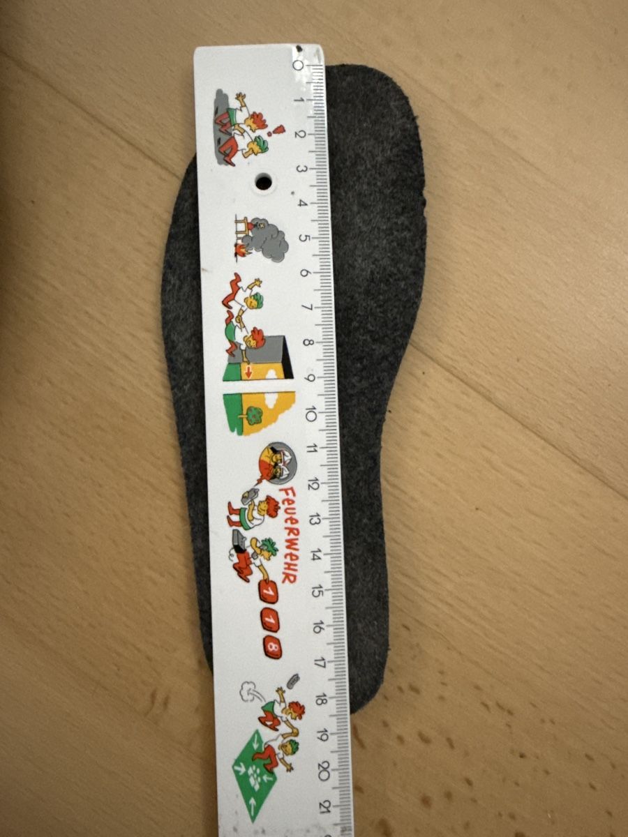 Scarpe per ragazzi: Solerunner Kinderbarfussschuhe Canvas Gr.31 – Usato da Winkel venduto da _OachKatzerl_ 2