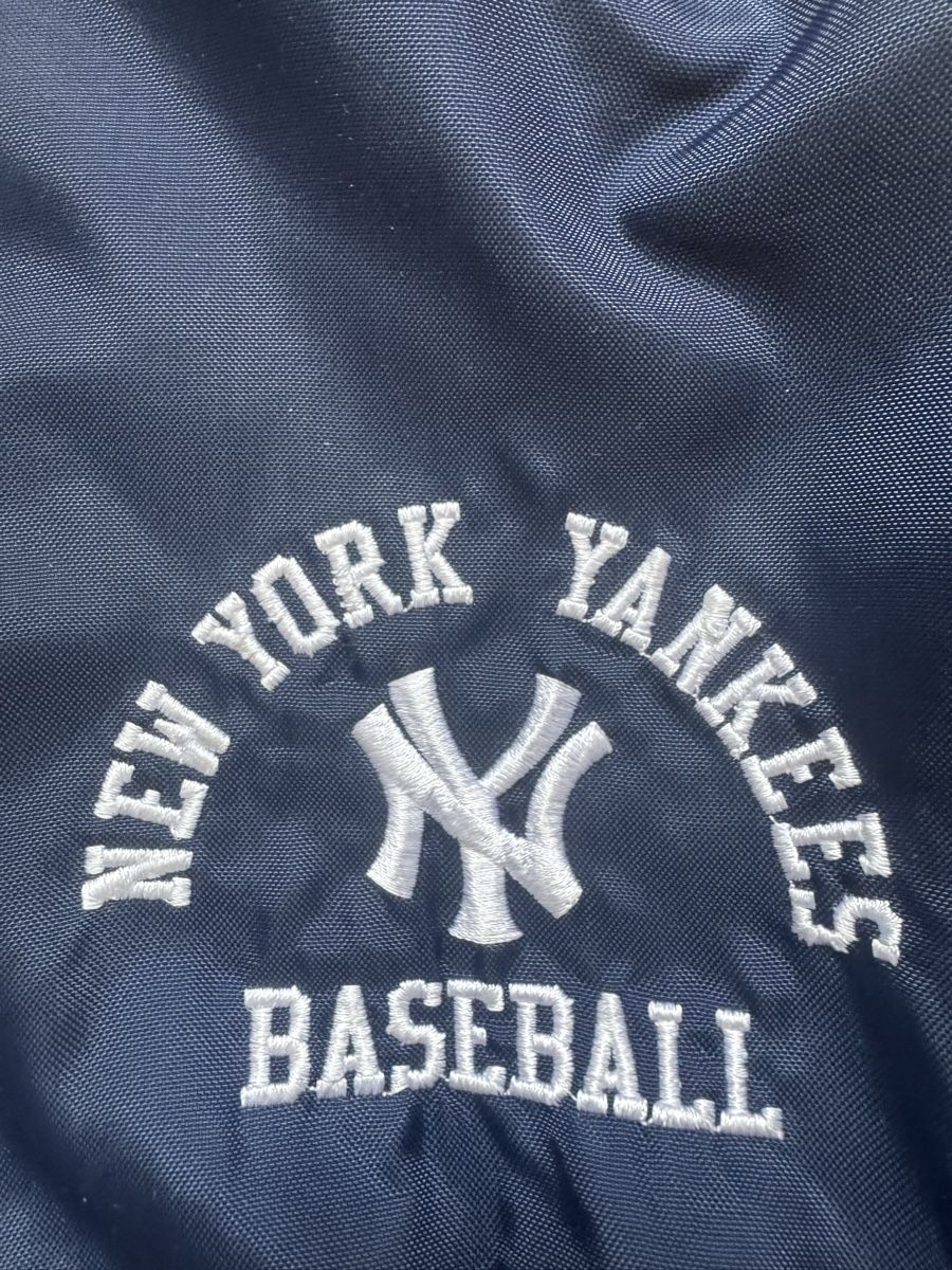 Jacken: Vintage Yankees Jacke | Gr. L – Gebraucht aus Biel-Benken BL von tsb_collector 2