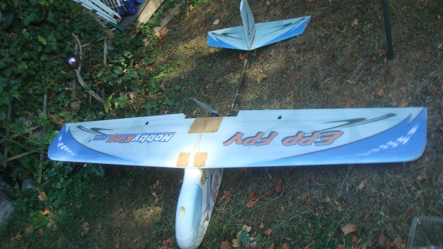 Modellismo RC: Modellflugzeug Hobby King EPP mit Hacker Motor und Prop – Usato da Münchenstein venduto da Pesci6