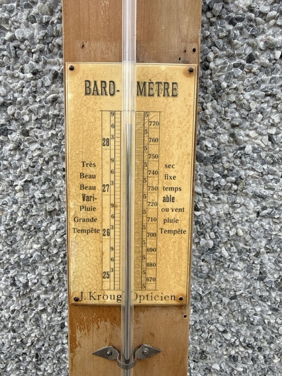 Autres appareils anciens: Baromètre thermomètre Kroug – D'occasion à Fleurier par salar 1