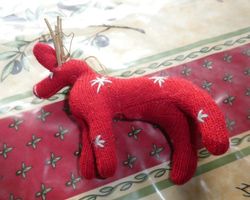 Renne de Noël en tricot