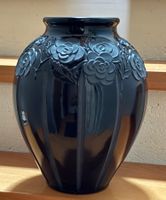 Vase art déco en verre doublé verre noir-violet