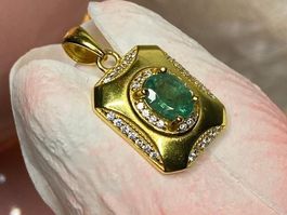 Goldener natürlicher Smaragd Anhänger 925 Silber