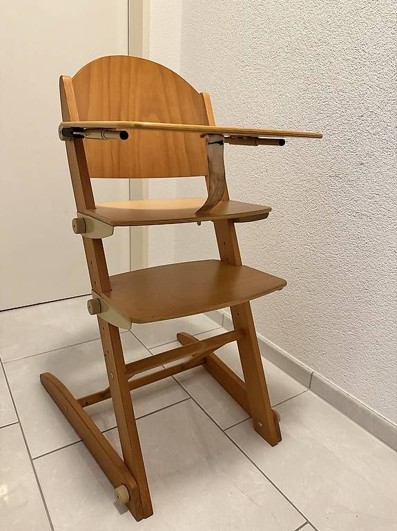 Hochstühle: Kindersitz mit Sitzkissen – Gebraucht aus Berikon von Pmhb 2
