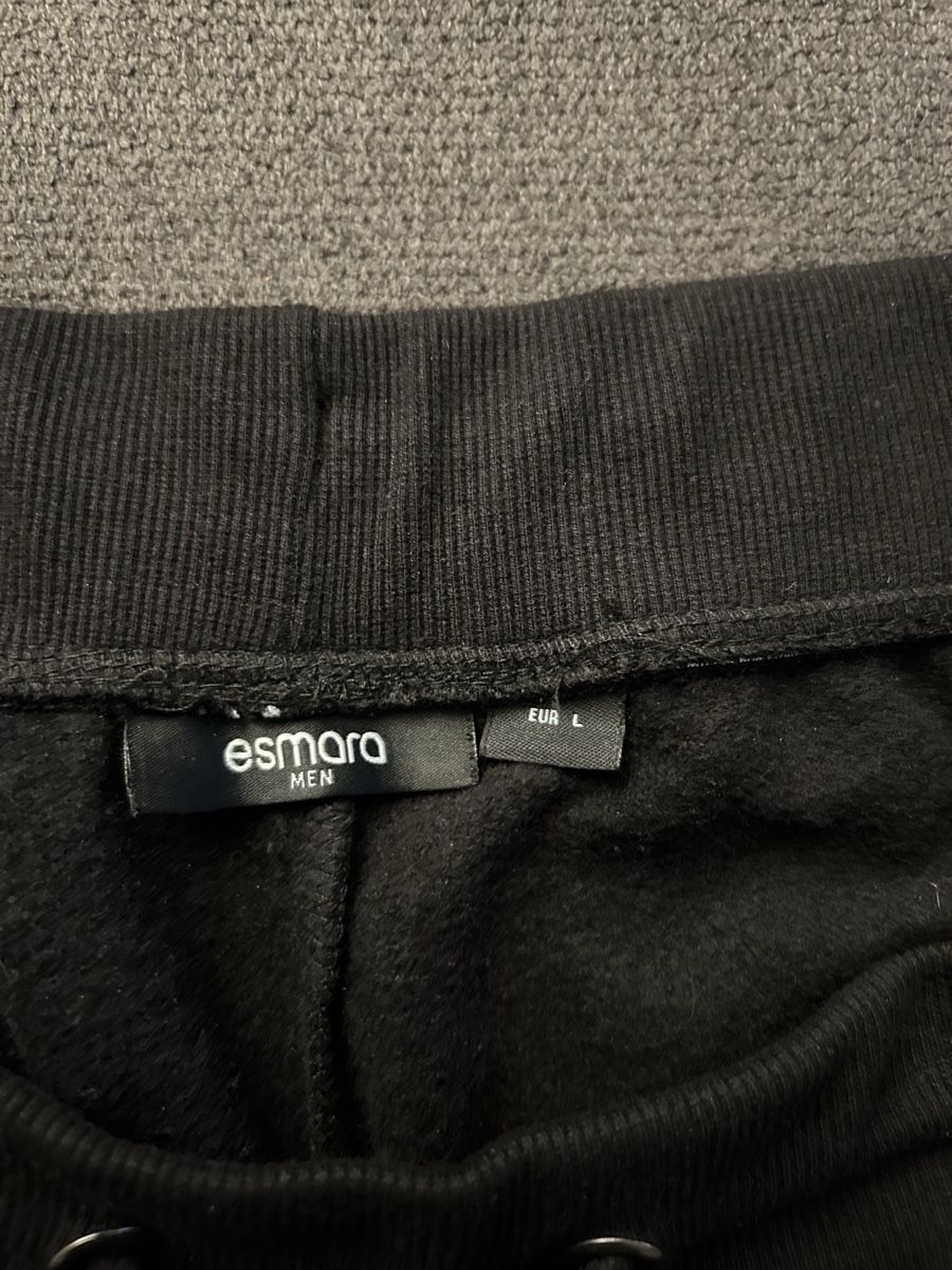 Hosen: Sweathose Gr.L (EUR) – Gebraucht aus Buchs ZH von SegerLegende 2