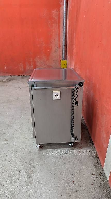 Appareils de cuisine: Wärmeschrank – D'occasion à Zürich par an.wild 3