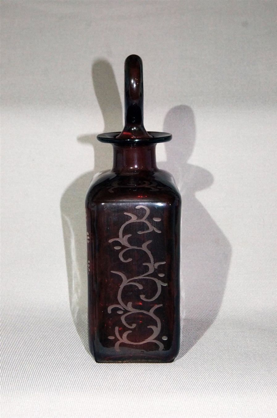 Bottiglie: Antike rote Flasche aus Böhmischem Überfangglas – Usato da Geroldswil venduto da ARTEFACTO 2