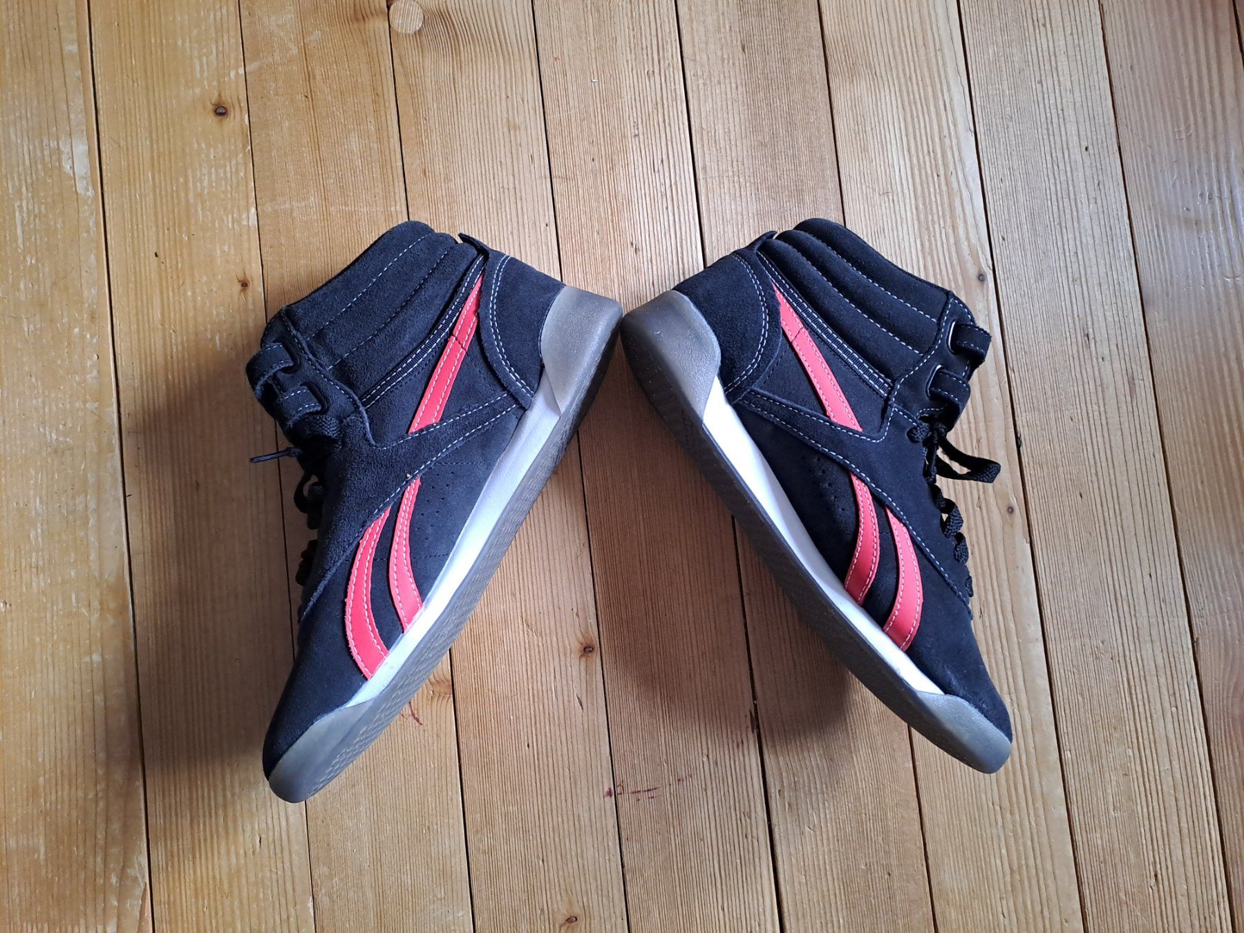 Reebok Scarpe da donna: Reebok Freestyle Hi Gr. 40 – Usato da Engelberg venduto da ollinseaotter 4