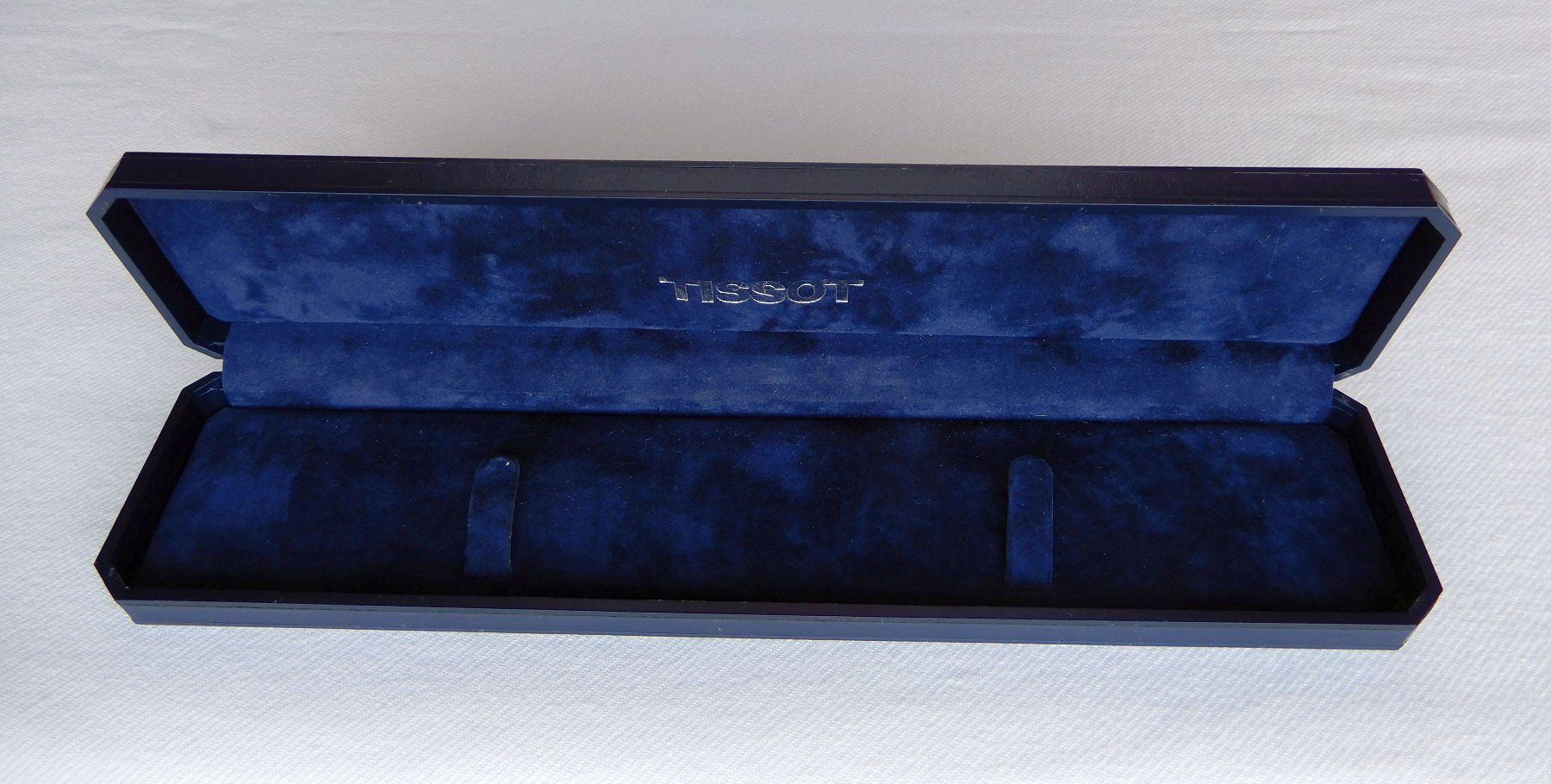 Uhrenboxen: Tissot Uhren Box dunkelblau lang – Gebraucht aus Trasadingen von Traadinger 1