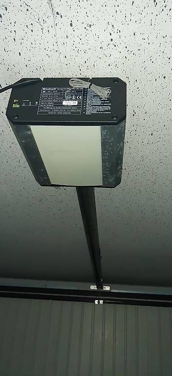 Sonstiges Elektromaterial: Motorisation de porte de garage – Gebraucht aus Plan-les-Ouates von Flo101 1