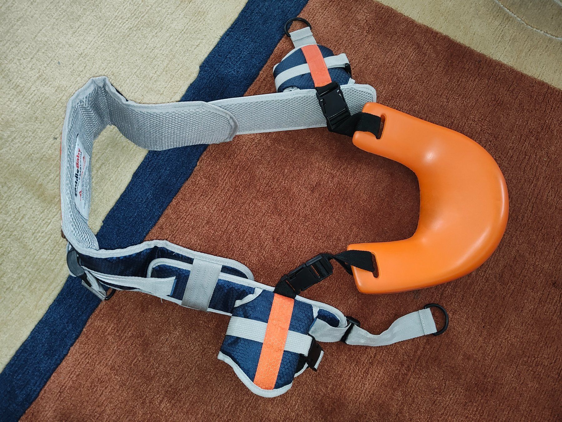 Porte-bébés ventraux & dorsaux: Schultertrage/Kindersitz Saddlebaby – D'occasion à Veltheim AG par GreatBarrierReef 2