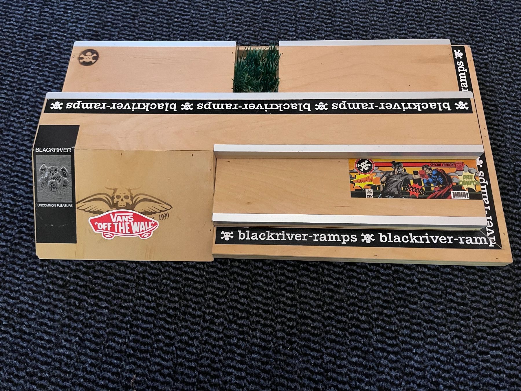 Spielzeuge: Blackriver Fingerboardpark Einzelteile – Gebraucht aus Roggwil BE von KarotteV 7