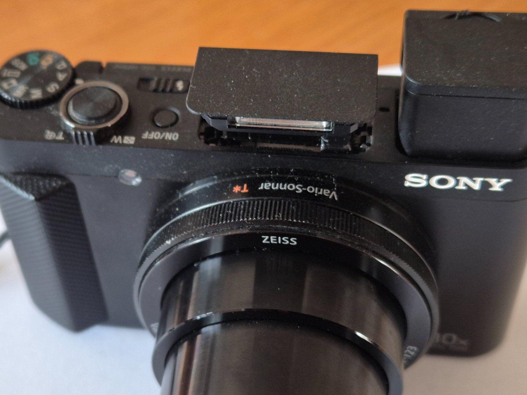 Sony Fotocamera: Sony Cyber-shot DSC-HX90V – Usato da Monthey venduto da McAuthor 4