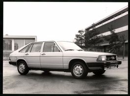 Fotografie Auto Audi 100 Avant, Fliesshe