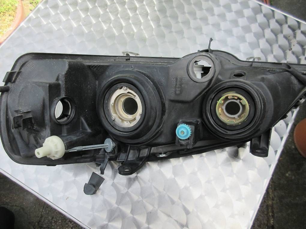 Opel Fari: Phare avant droite Opel Astra G – Usato da Champagne venduto da nan_2dwz 2