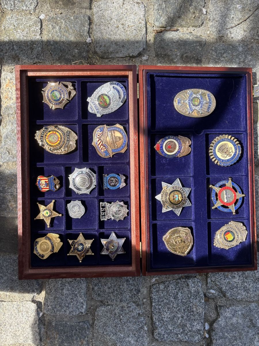 Placchette & Badge: Amerikanische Police Abzeichen samlung – Usato da Berg TG venduto da simsam01