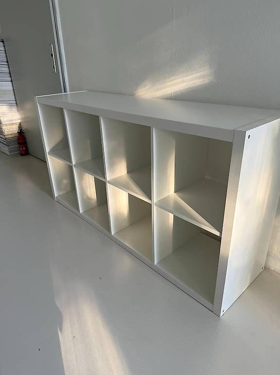 Ikea Scaffali: IKEA KALLAX Regal mit 8 Fächern, weiss – Usato da Zürich venduto da san_pelle 2