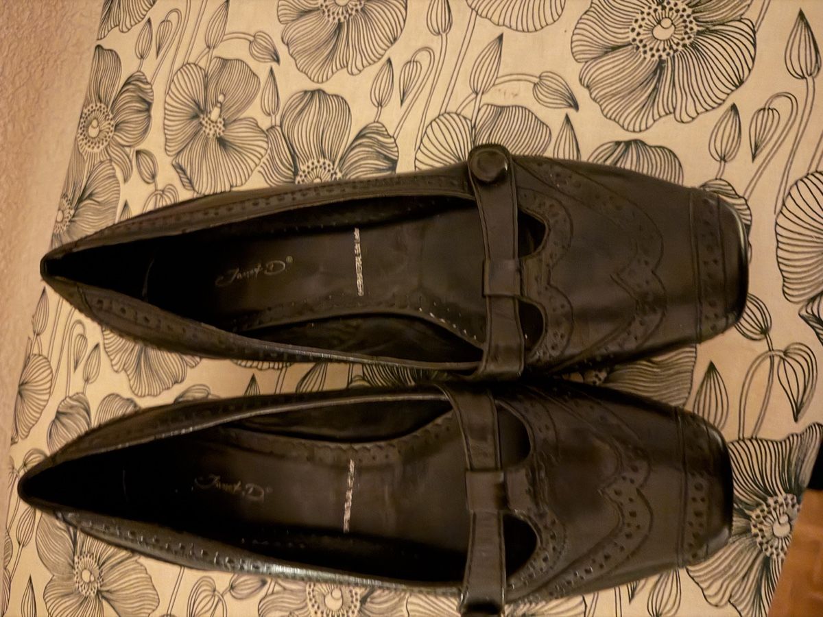 Damenschuhe: Chaussures Janet D en vrai cuir taille 39 – Gebraucht aus Savagnier von Pivovar2 2