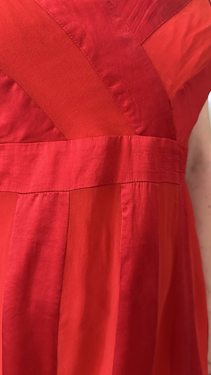 Vestiti: Robe Jasper Conran rouge taille 16 soie neuf – Nuovo (secondo la descrizione) da Vuippens venduto da ale_6gkb 2