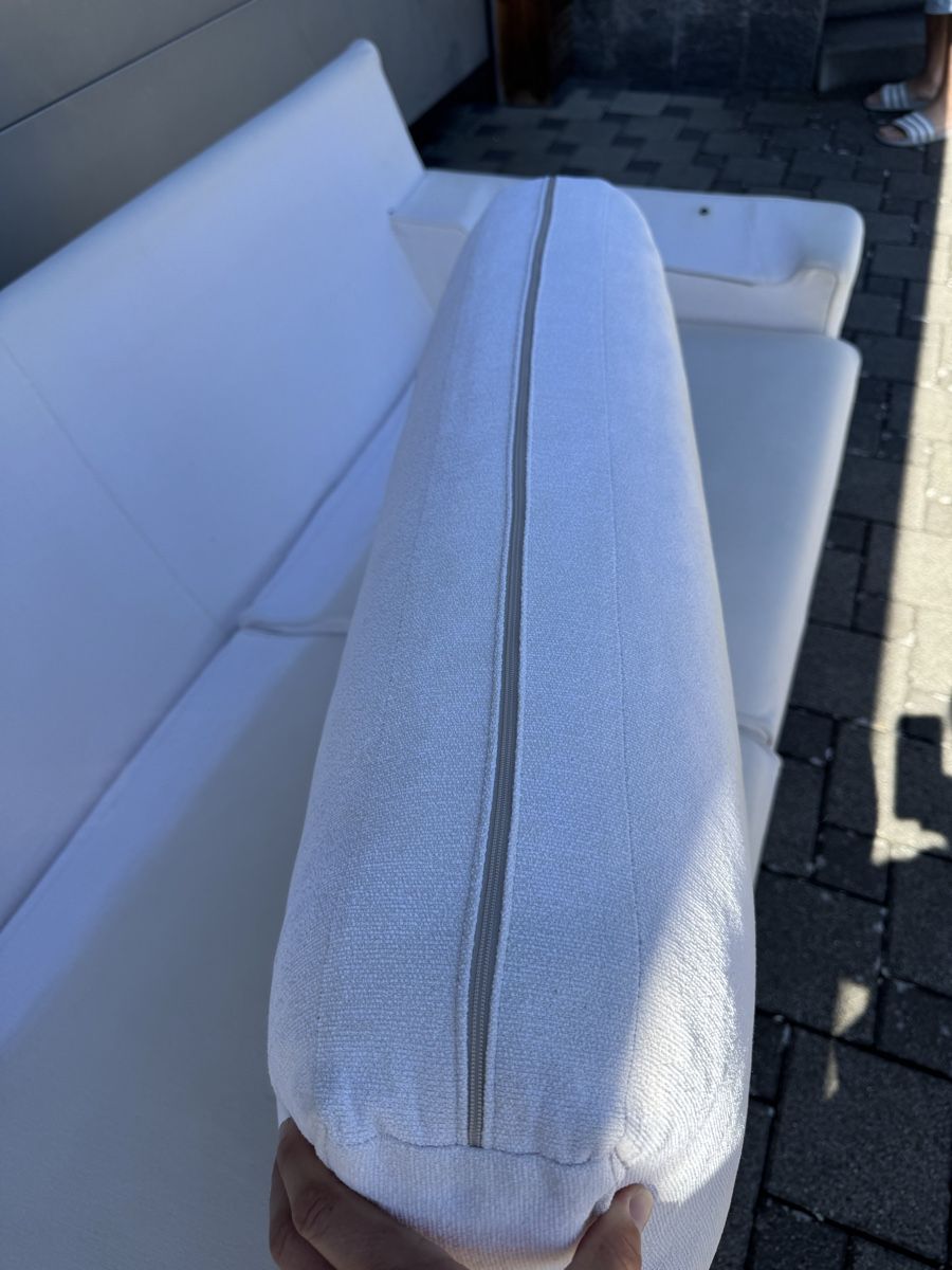 Divani: Schlafsofa / Sofa/ Couch Stoff weiß mit Daunenfüllung – Usato da Oberwil-Lieli venduto da 2carin 3